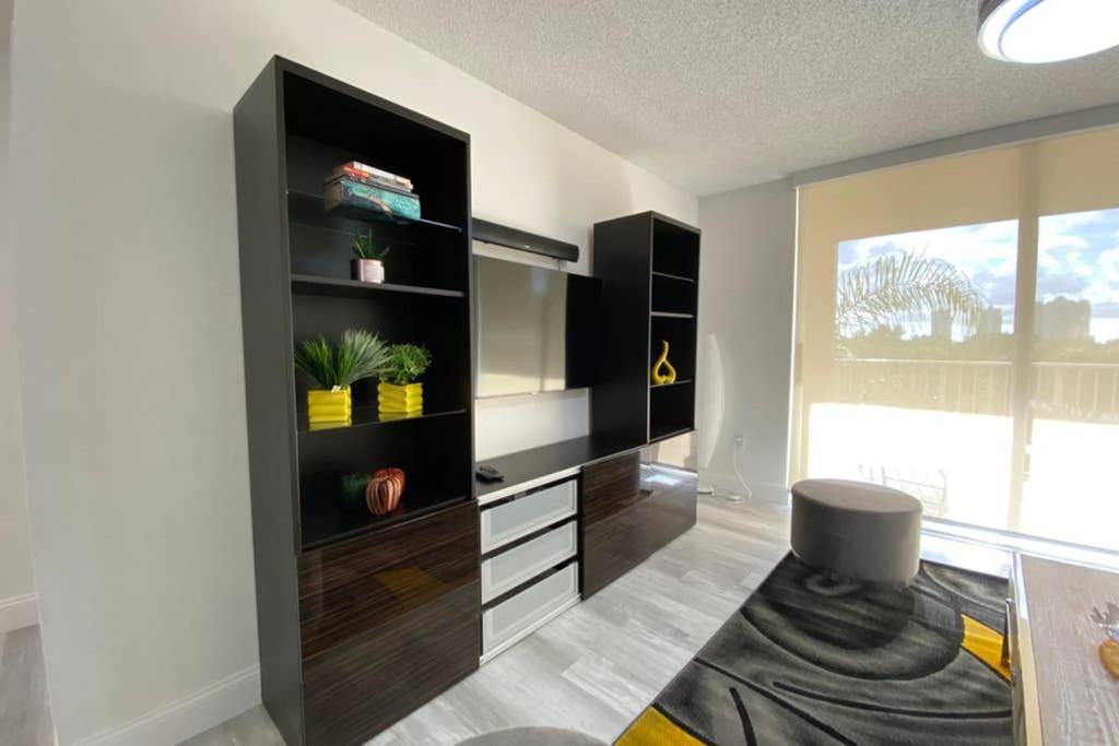 Yacht Club At Aventura 2 Bed 2 Bath Luxurius Cozy Brand New 2020 Apartment Bagian luar foto