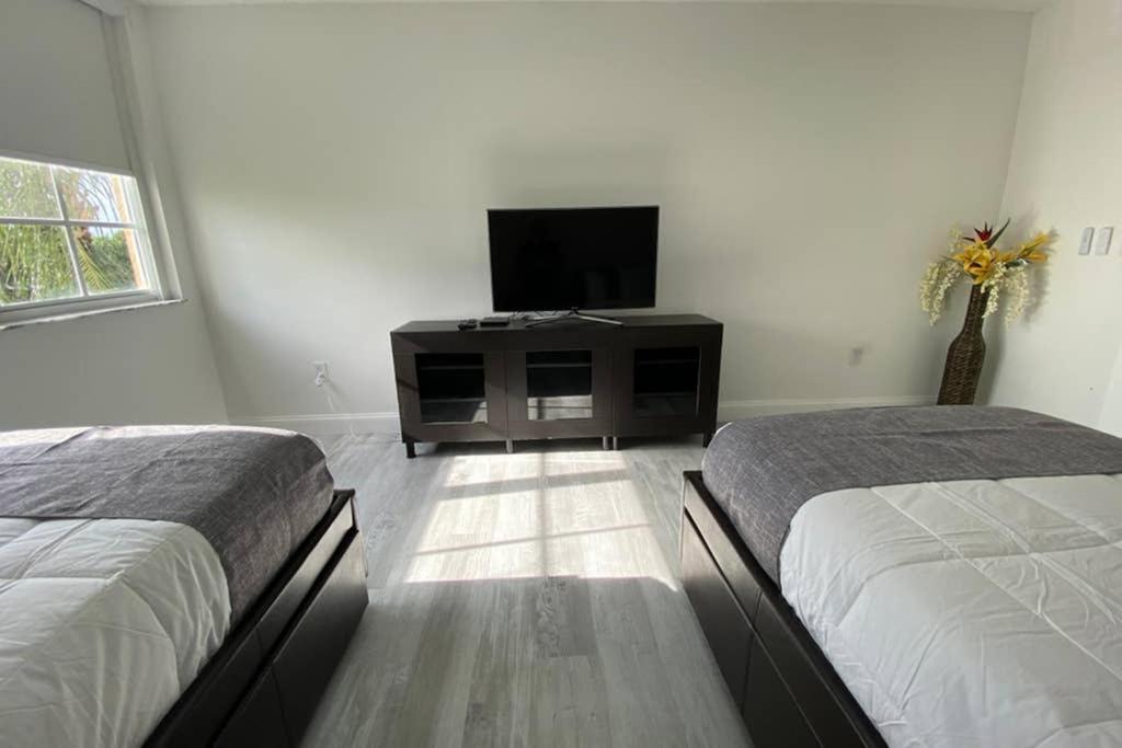 Yacht Club At Aventura 2 Bed 2 Bath Luxurius Cozy Brand New 2020 Apartment Bagian luar foto